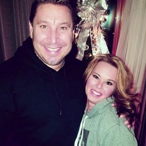 Meet your Posher, Angie